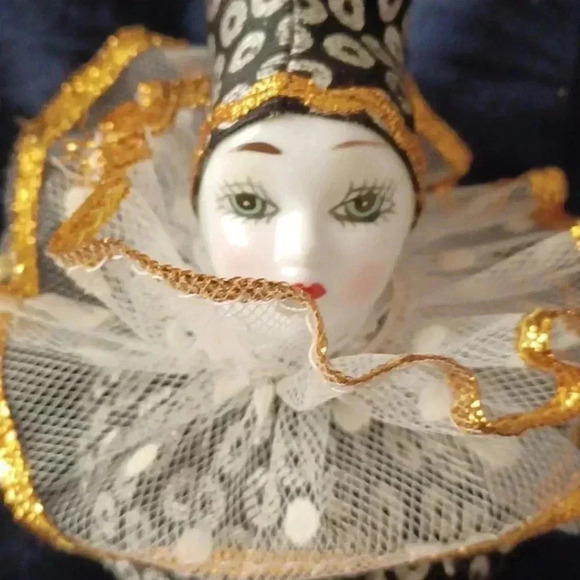 💙🌹Vintage Porcelain clown face. - Picture 4 of 8